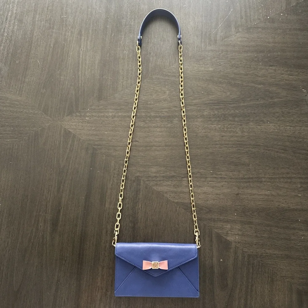 Tory Burch envelope clutch crossbody wallet purse blue leather Gold Chain